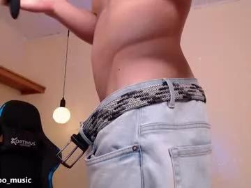 latin_green_eyes_ from Chaturbate is Freechat