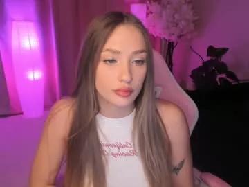 lori_blushcrystal from Chaturbate is Freechat