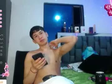 mr_daren from Chaturbate is Freechat