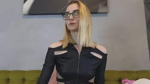 harleyvee from Cherry is Freechat