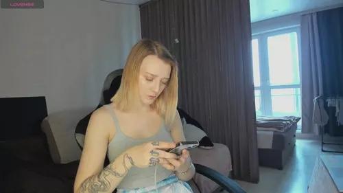 heyscarlett from Cherry is Freechat