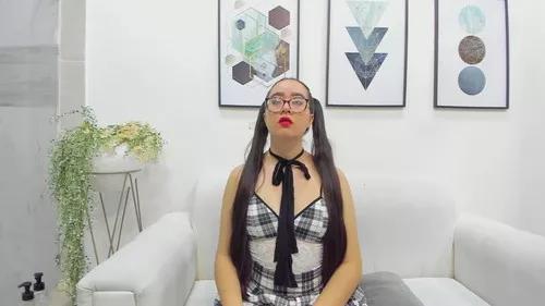 martinadupont from Cherry is Freechat