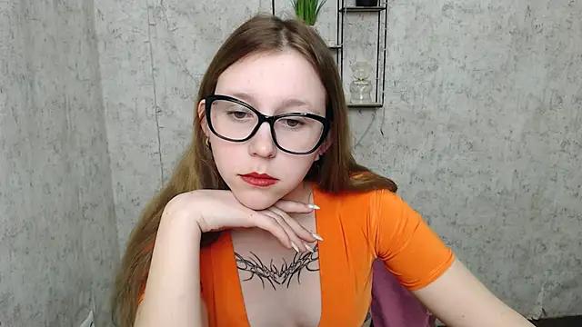 _MiraGold_ from StripChat is Freechat