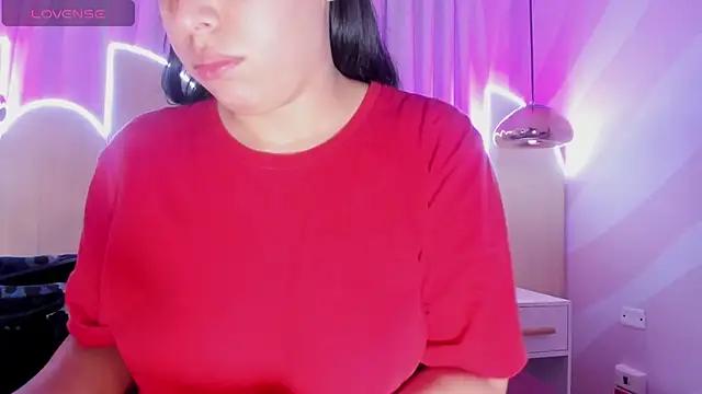 AlanaMaki from StripChat is Freechat