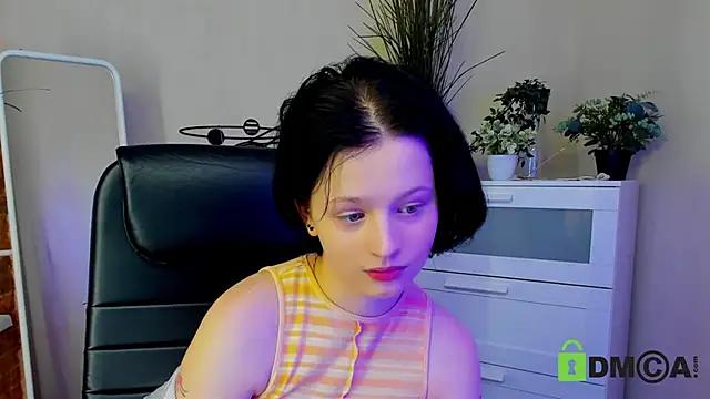 Alina_Mills from StripChat is Freechat