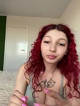 Alissa_kiss from StripChat is Freechat