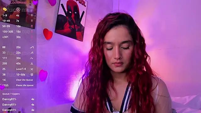 Ari_Baker from StripChat is Freechat