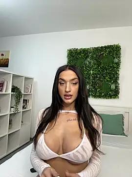 AylinRoss from StripChat is Freechat