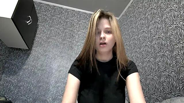 BeautifulMoon20 from StripChat is Freechat