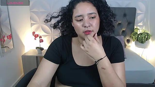 blue_2002 from StripChat is Freechat