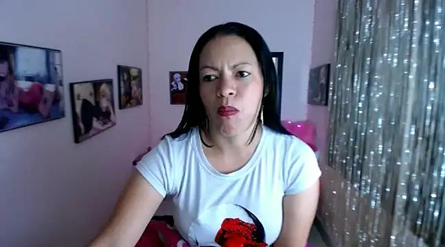 Cristal_w from StripChat is Freechat