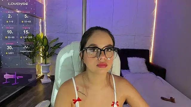 CristalAdanms from StripChat is Freechat