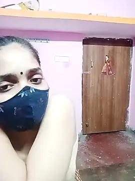 Cute-Simmi from StripChat is Freechat