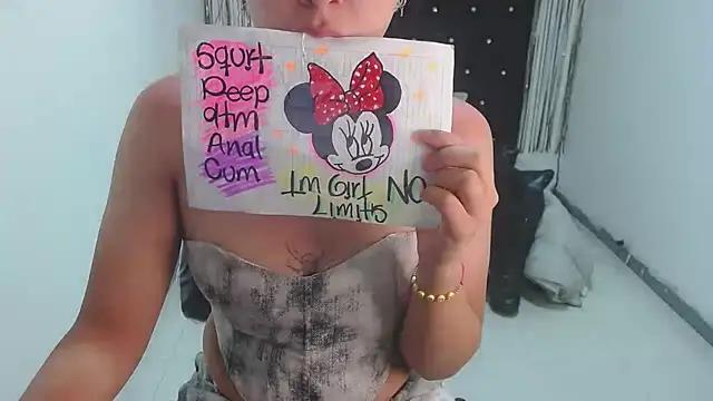 Darkittyhorny_15 from StripChat is Freechat