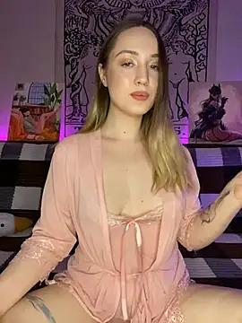 Emily_the_temptress_ from StripChat is Freechat