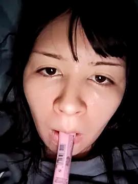 Haru_Queenn from StripChat is Freechat