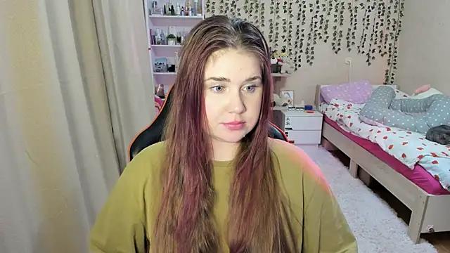 Isabella_Kitty_ from StripChat is Freechat