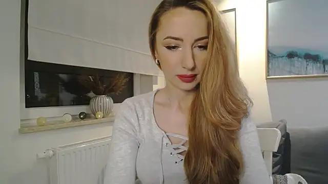 JulietteDiamond from StripChat is Freechat