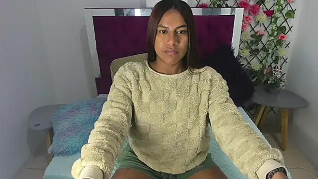 KhloeSmith_F_W from StripChat is Freechat