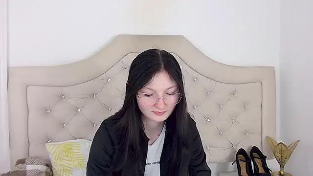 LeaKinky from StripChat is Freechat