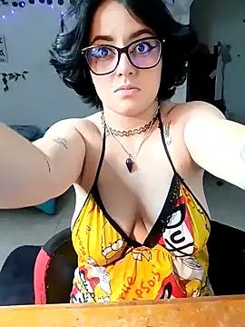 Lin-cute from StripChat is Freechat