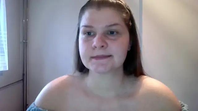 lovexCaroline from StripChat is Freechat