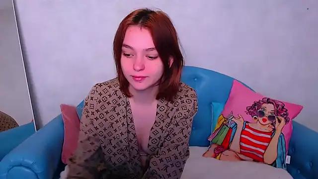 LucyGoldi from StripChat is Freechat