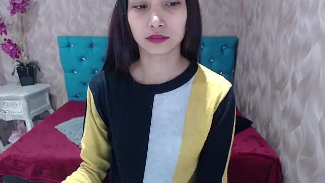 MadelineDoll from StripChat is Freechat