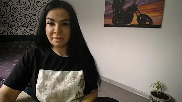 MaryHernandos from StripChat is Freechat