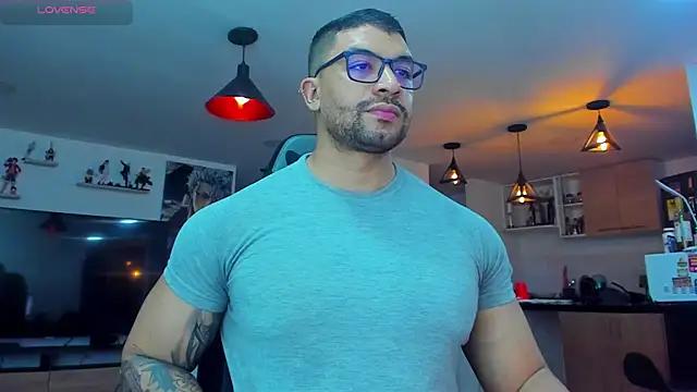 Michael_Diamond from StripChat is Freechat