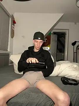 MikesWood21 from StripChat is Freechat