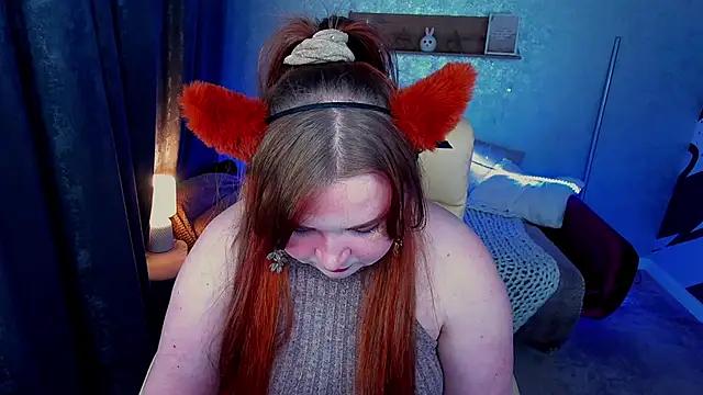 Mila_Moons from StripChat is Freechat