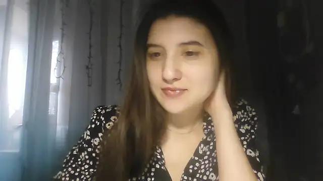 MilanesaGold28 from StripChat is Freechat