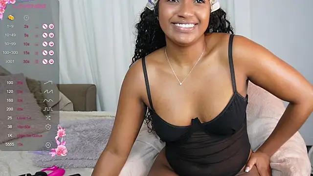 MilaTeenX from StripChat is Freechat