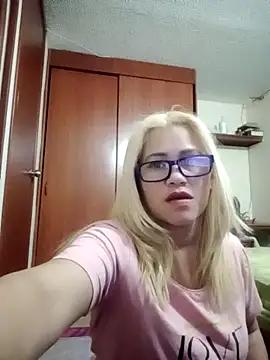 natasha-johan from StripChat is Freechat