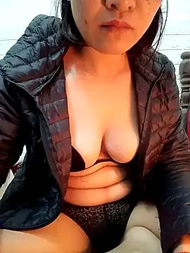 Nauraky from StripChat is Freechat