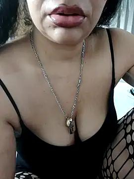 PichyPrettyPussy from StripChat is Freechat