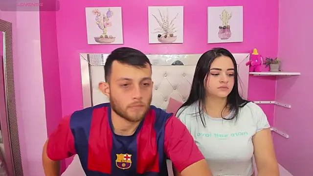 Raul_And_Evelyn from StripChat is Freechat