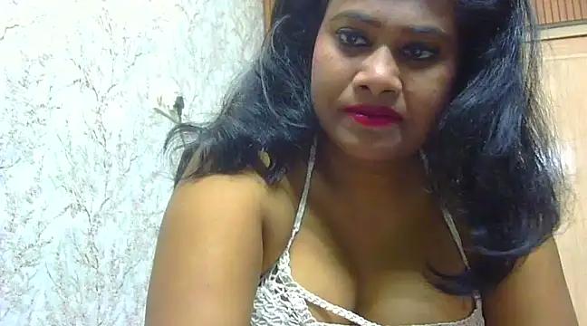 sexy_roma from StripChat is Freechat