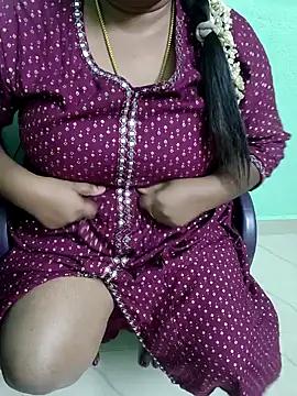 tamil_monasexy from StripChat is Freechat